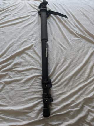 Monopod Manfrotto 681B s hlavou RC234