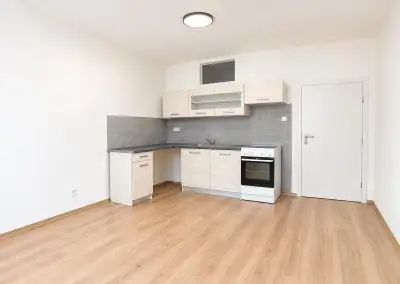 Prodej bytu 1+1 s balkonem, Brno–Židenice, ul. Došlíkova