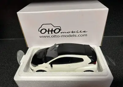 GRMN Toyota Yaris Rally 1:18