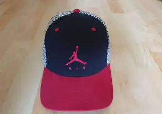 Kšiltova/čepice Air Jordan Trucker Hat Men Cement Elephant J