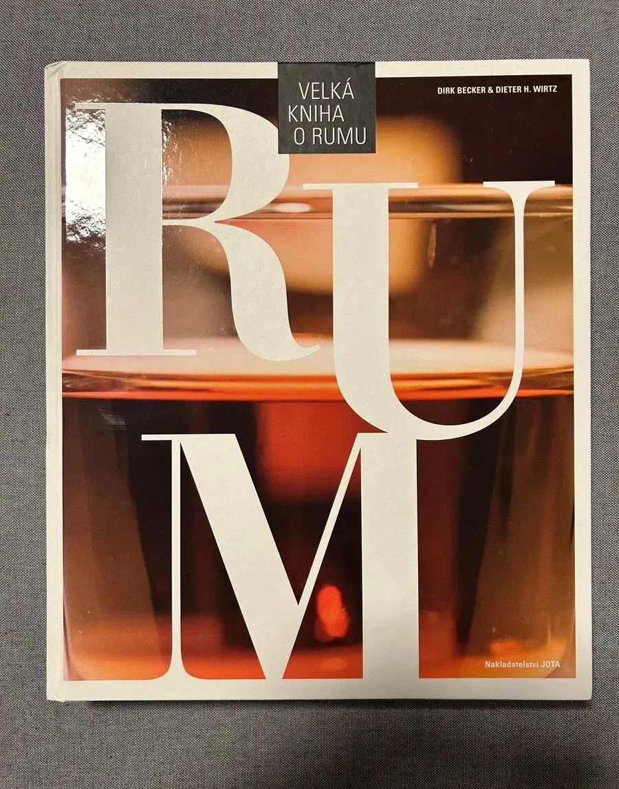 Velka kniha o rumu