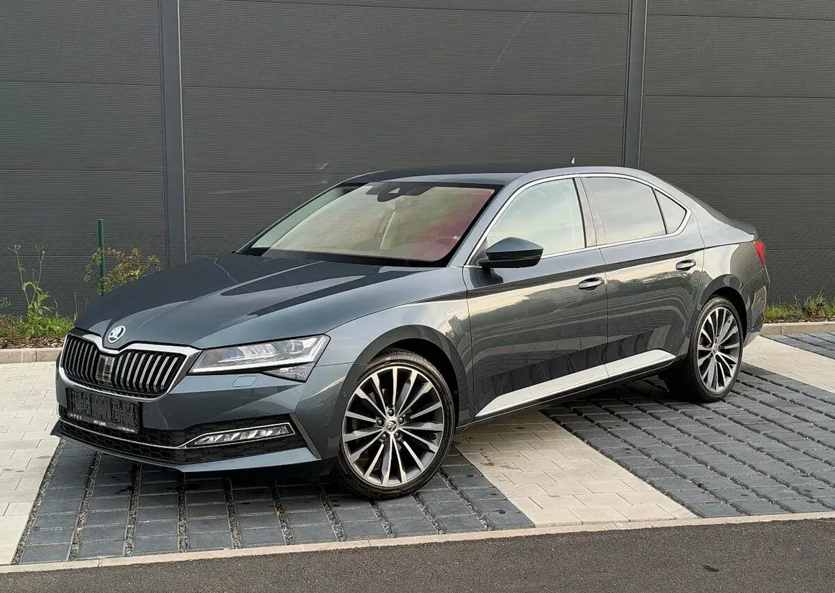 Škoda SUPERB – 2021, 118 917 km