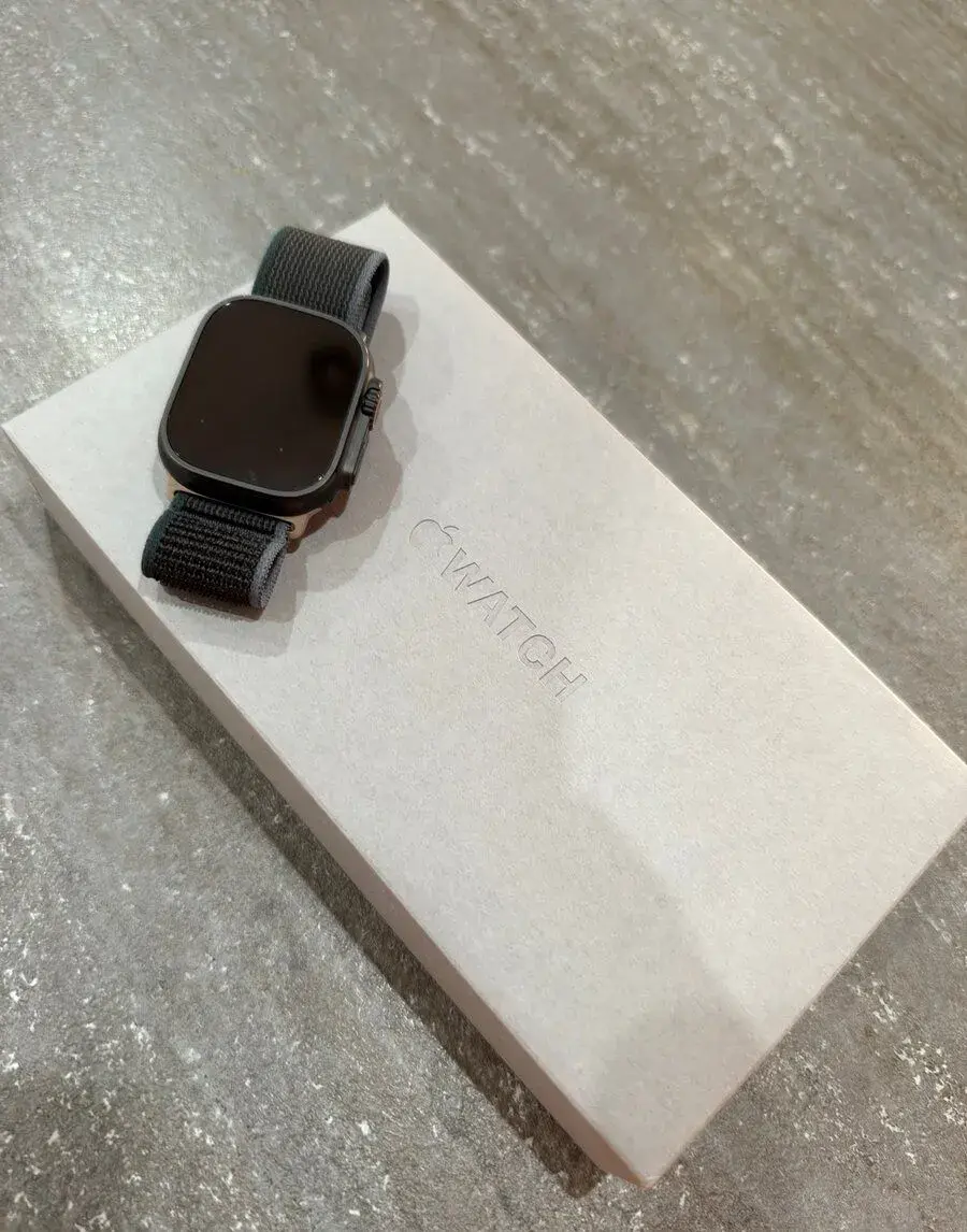 Apple Watch Ultra 3 – 49 mm – Black Titanium
