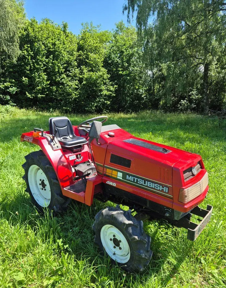 Mitsubishi MT16 4X4