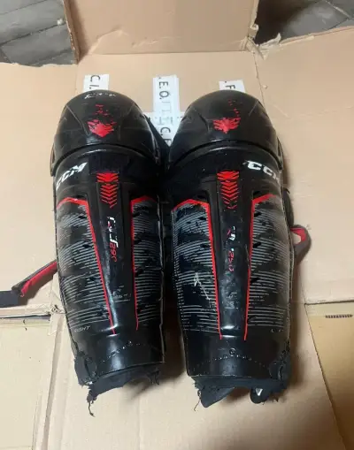 Hokejové holene CCM Tacsks 15