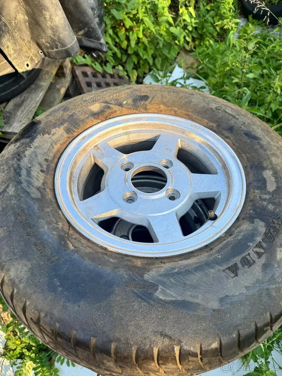 Alu kola s pneu 4x sada cf moto gladiator 4x110