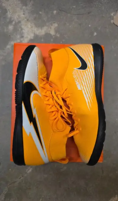 NIKE dětské sálovky vel. 23,5cm NOVÉ JR SUPRFLY 7 Akademi IC