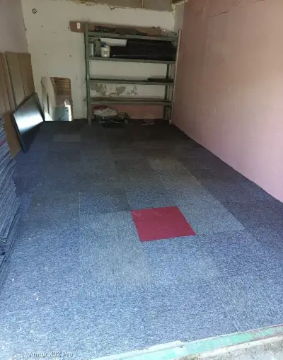 Použité zátěžové koberce 50x50cm