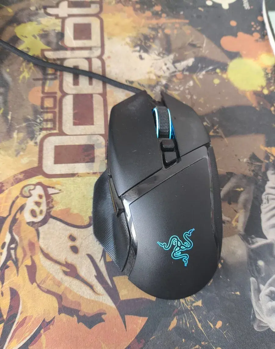 Razer Basilisk V3 (černá) použitá