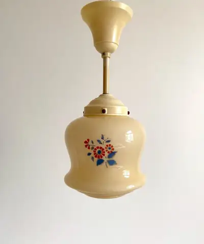 Závěsná bakelitová lampa stropnice, Německo