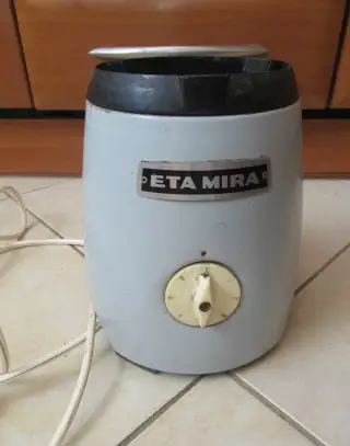 Mixer Eta Mira. Plně funkční. Bez příslušenství. Nej
