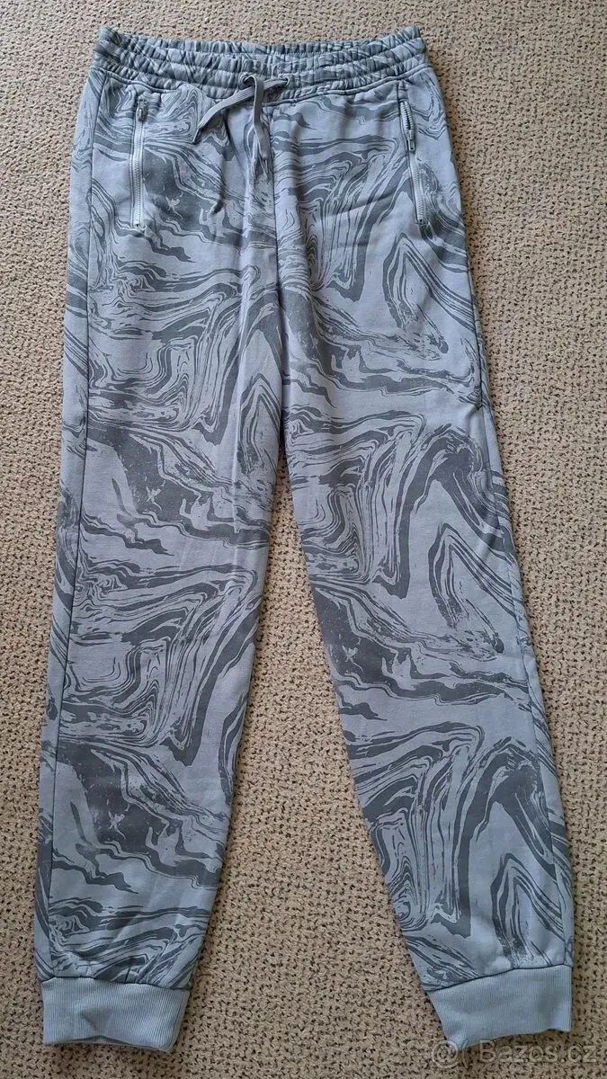 Tepláky H&M 170, s chloupkem stav
