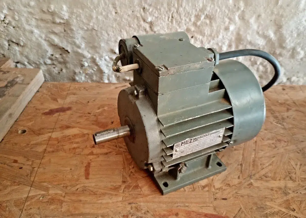 Elektromotor 370 W