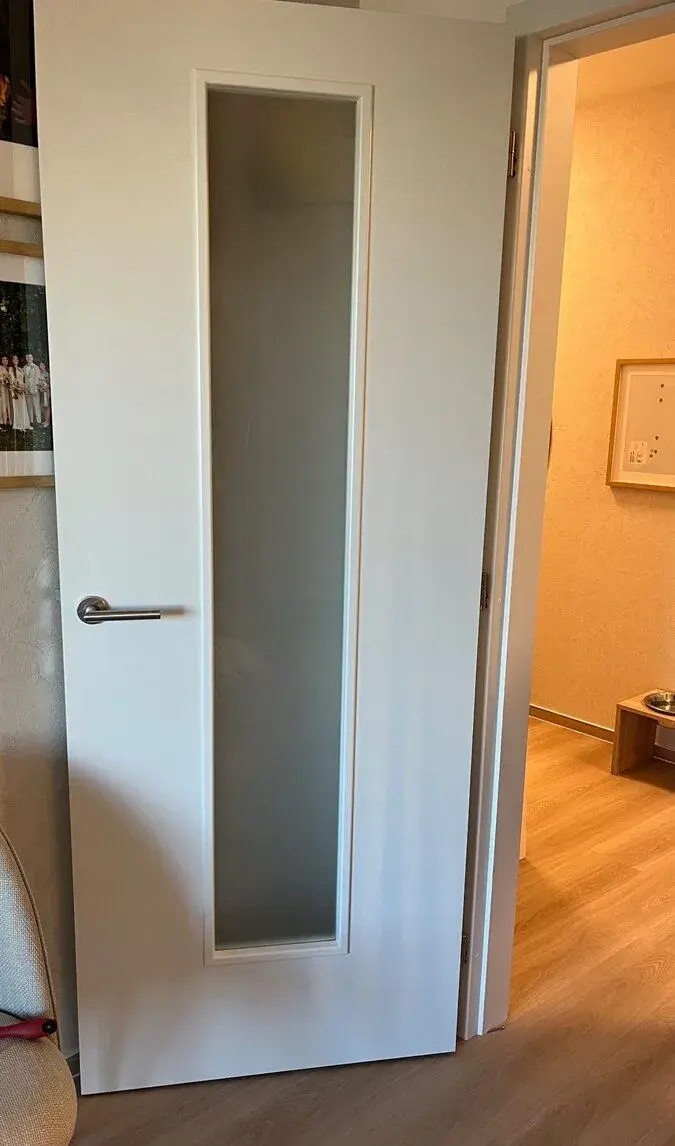 Bílé dveře 80x210 cm