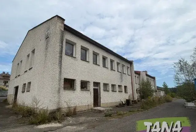 Prodej administrativní a obchodní budovy v obci Jenišovice