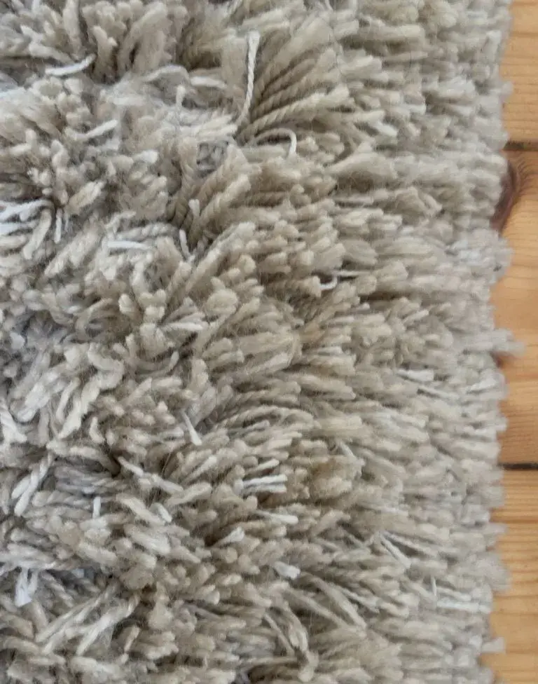 Koberec IKEA VINDUM - 170 × 230, vysoký vlas
