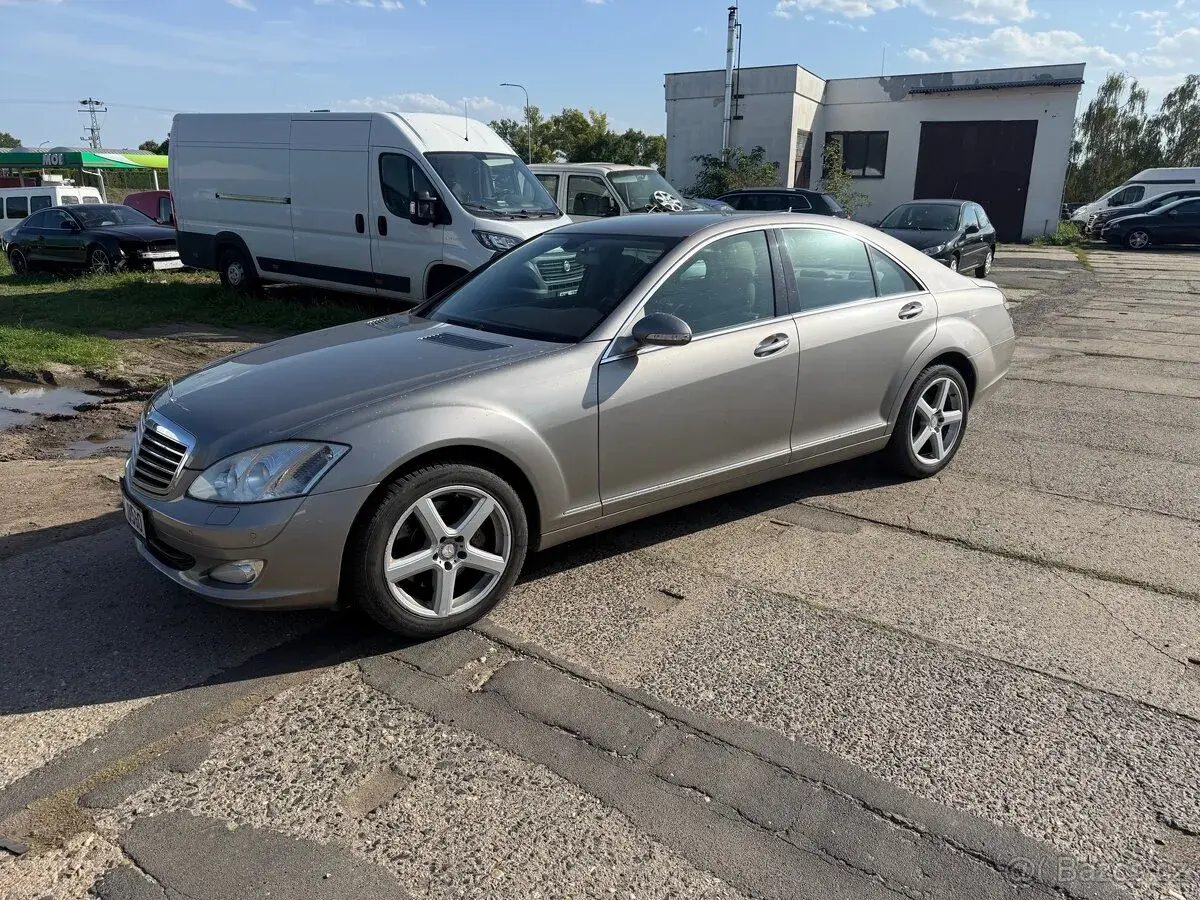 Mercedes-Benz S320 – 2008