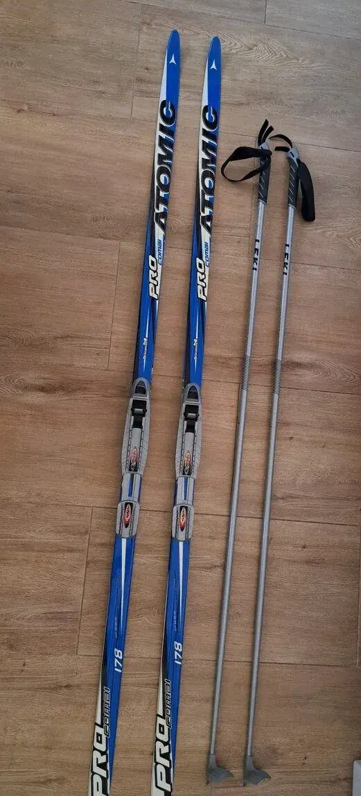 Běžky za 1500 Kč, hůlky od 600 Kč, boty za 1500 Kč