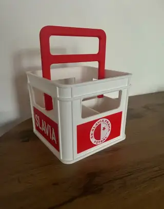 Slavia Praha 4 pack Beer