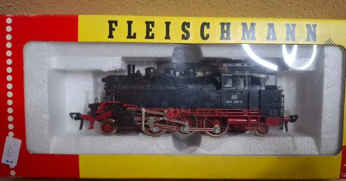H0 Fleischmann 4064 Parní lokomotiva DB 064 389