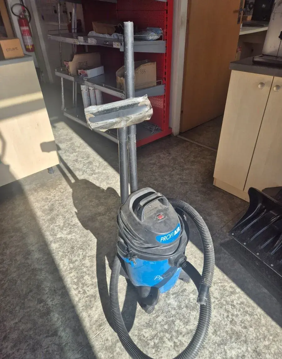 Vysavač profi AIR