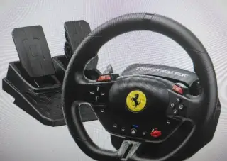 Herní volant Ferrari