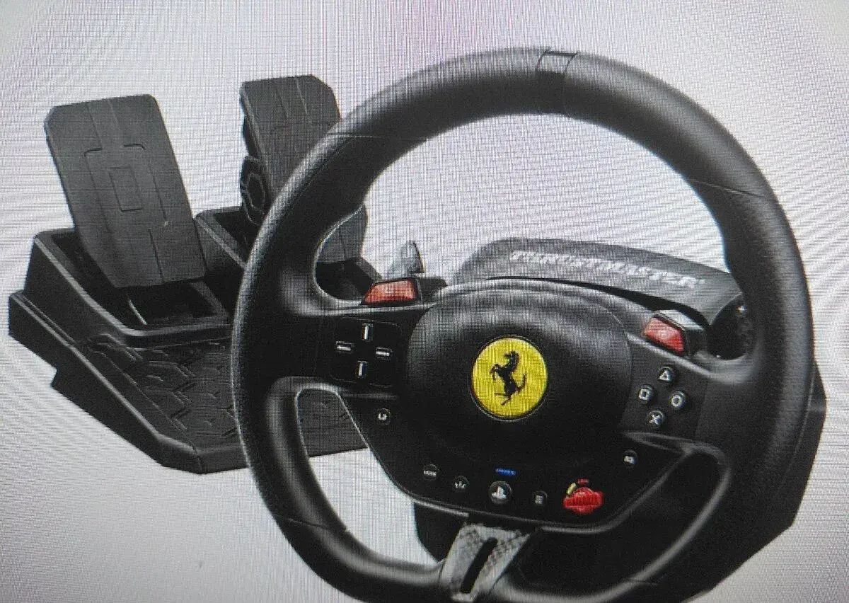 Herní volant Ferrari