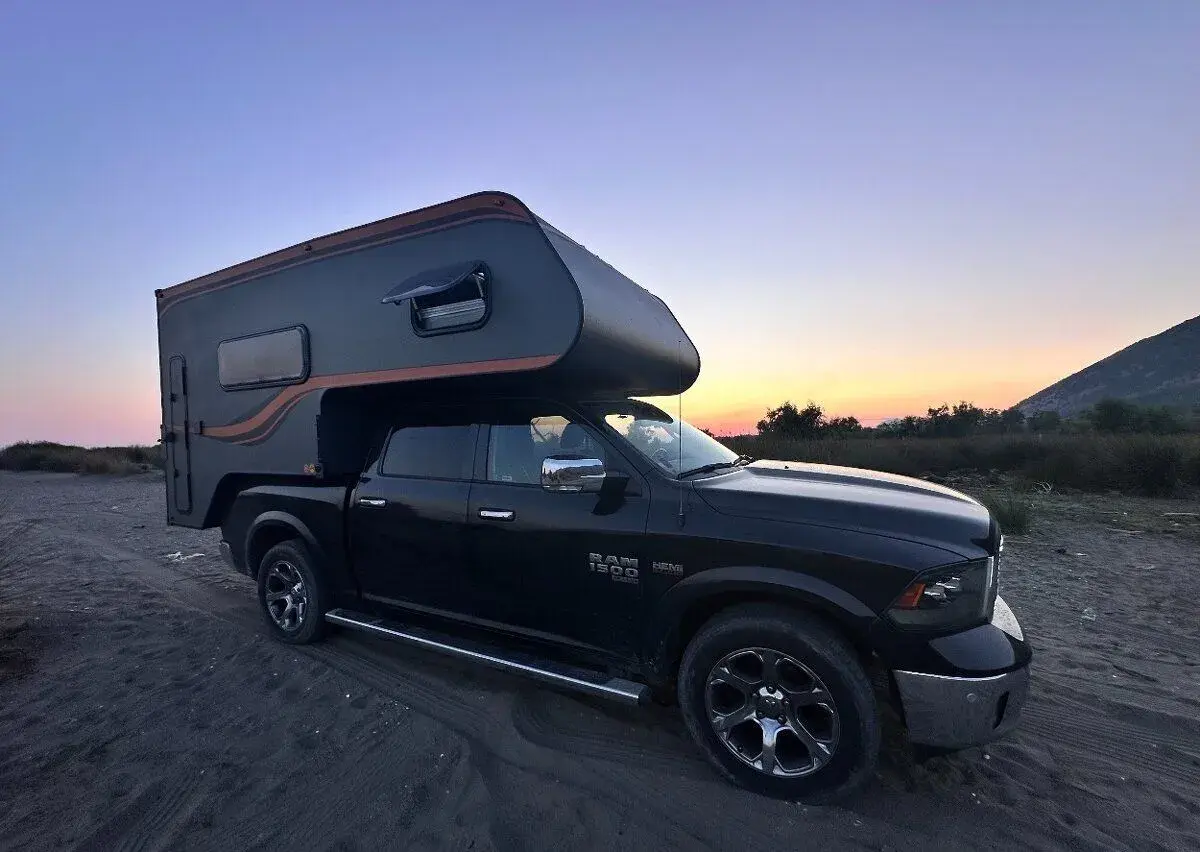 Ram 1500 Classic 5.7 HEMI 2019 v ČR, Lpg + obytná nástavba