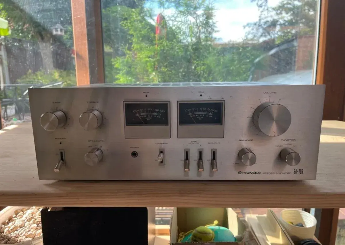 Pioneer SA - 706