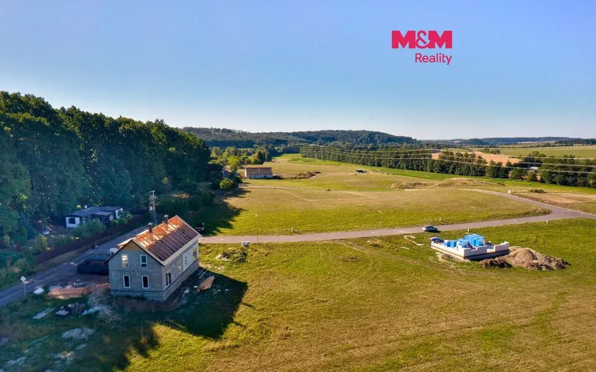 Pronájem pozemku k bydlení, 818 m², Lanžov