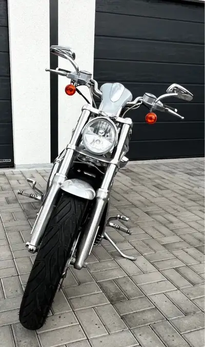 Harley - Davidson, V-Rod - výroční edice 100´ th.