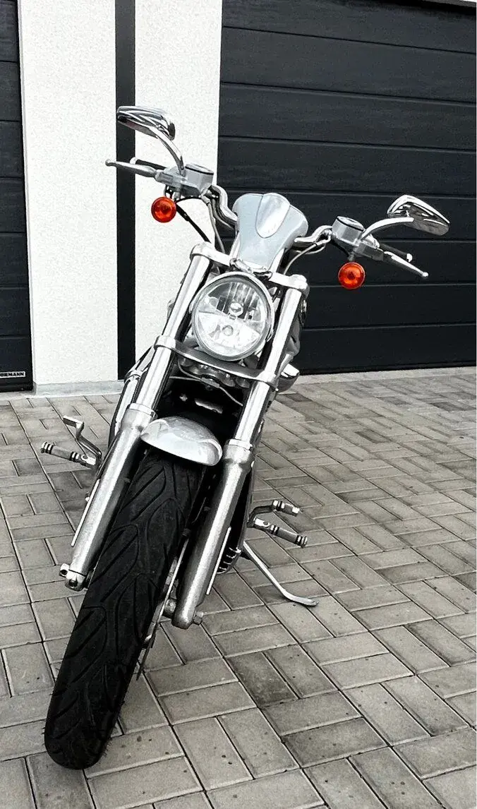 Harley - Davidson, V-Rod - výroční edice 100´ th.