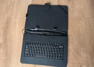 Pouzdro s klávesnicí na 10" tablet EVOLVEO (černé, s redukc