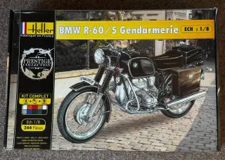 BMW R-60 HELLER 1:8, motorka, stavebnice