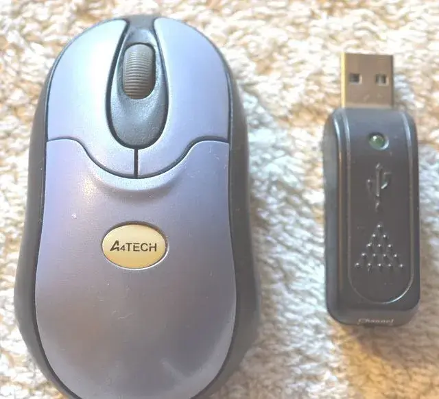 BEZDRÁTOVÁ MYŠ firmy A4TECH