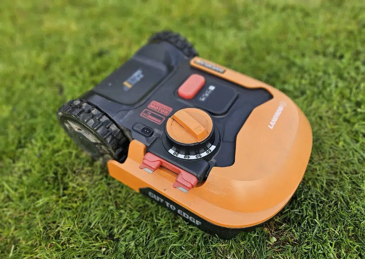 Sekacka Worx M500