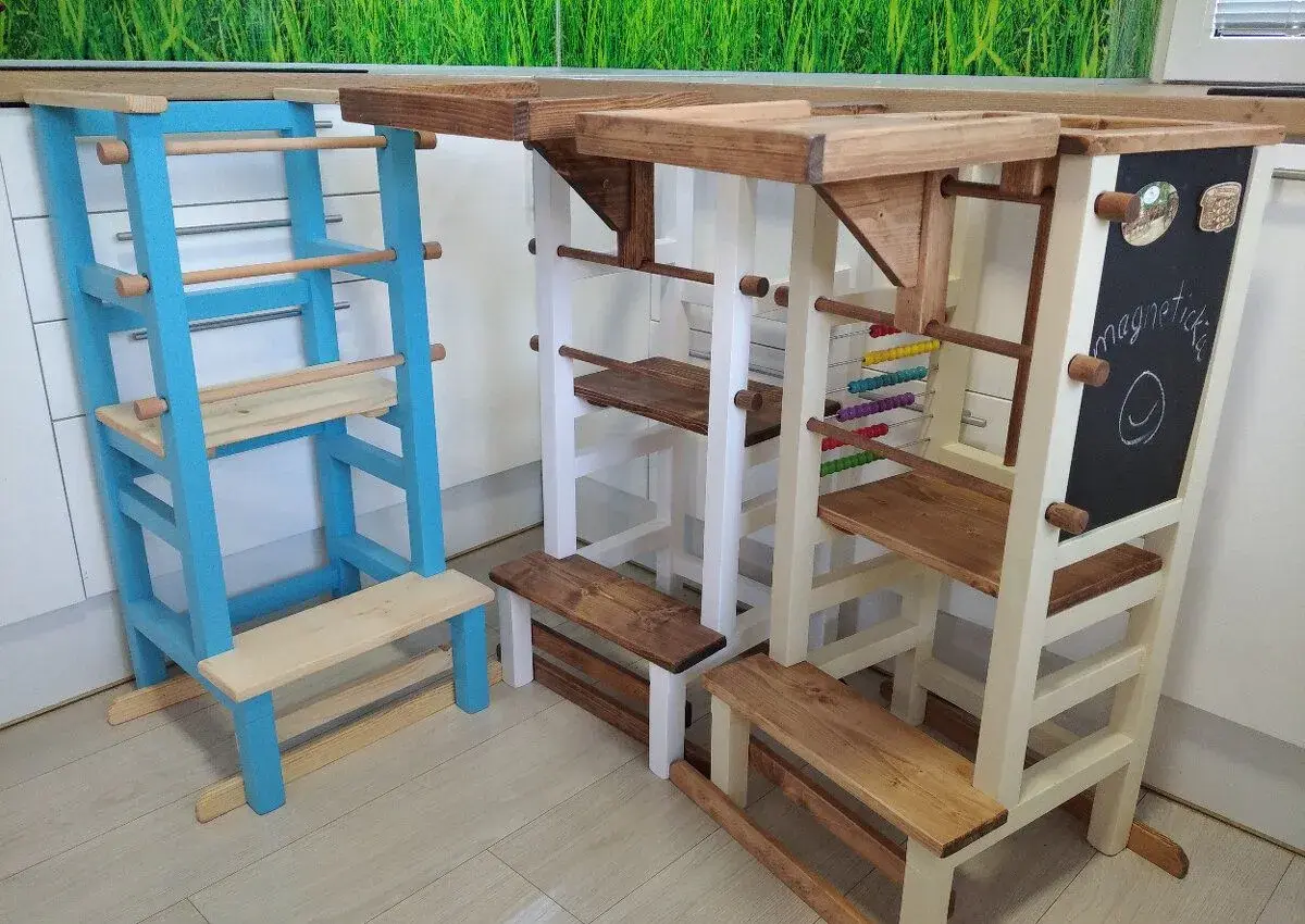 Dĕtská učící věž montessori