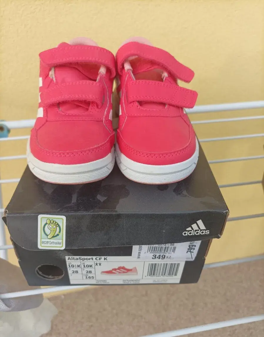 dívčí obuv na suchý zip