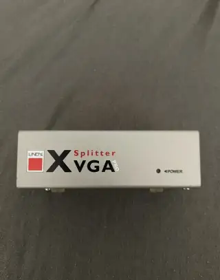VGA splitter