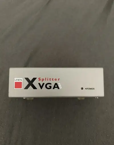VGA splitter