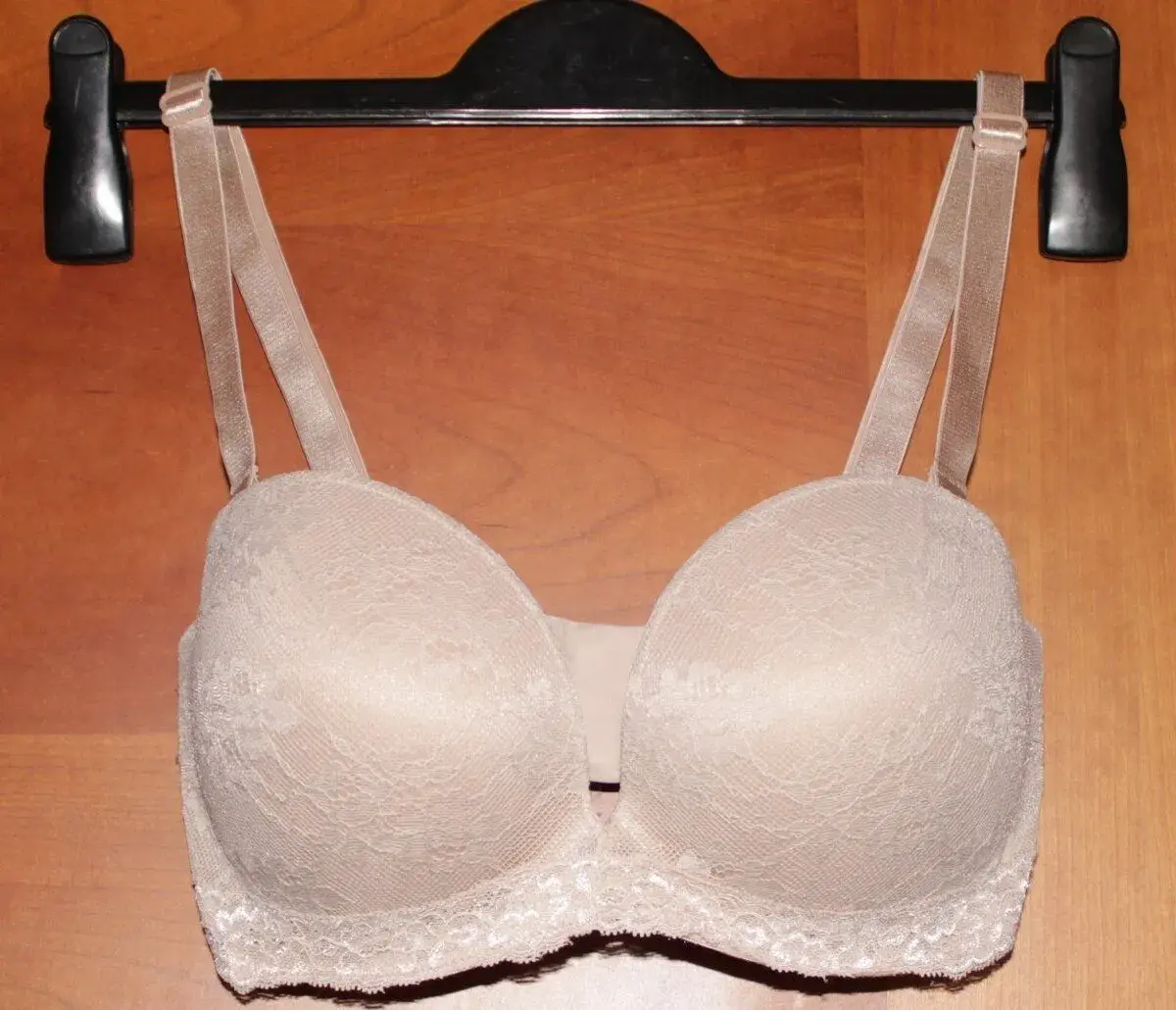 Tělová krajková podprsenka M&S 32DD (70 E)