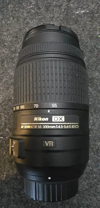 Nikon 55-300mm af-s VR