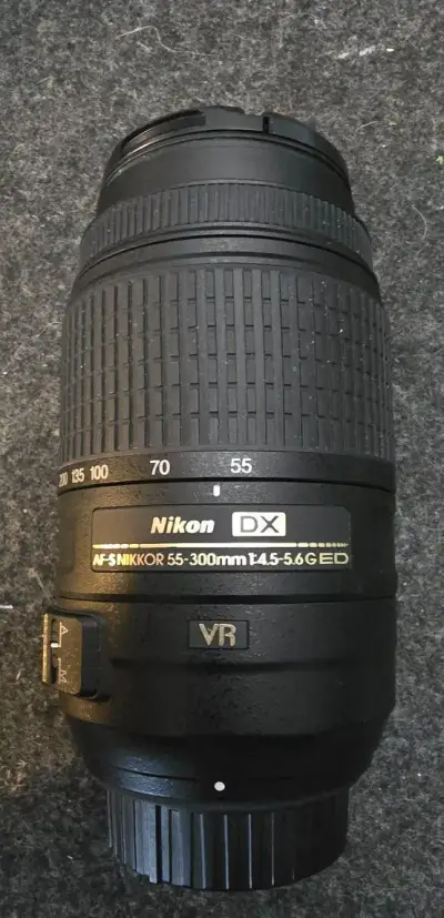 Nikon 55-300mm af-s VR