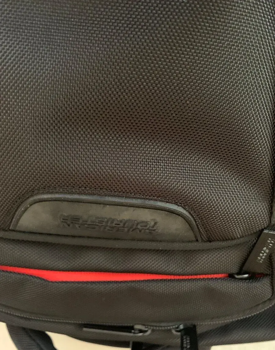 American Tourister batoh na notebook 15,6 USB