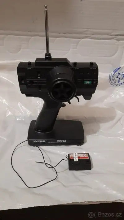 Rc soupravu kyosho perfex 27mhz