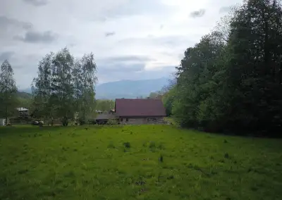 Prodej pozemku 10.724m2 okraj obce Pstruží