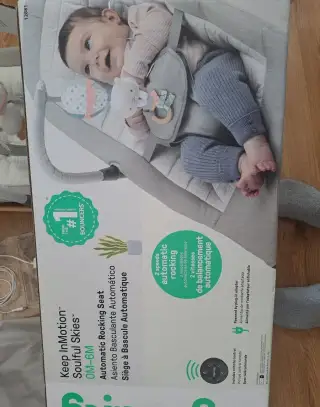 Elektrické houpátko a vibrační lehátko ingenuity