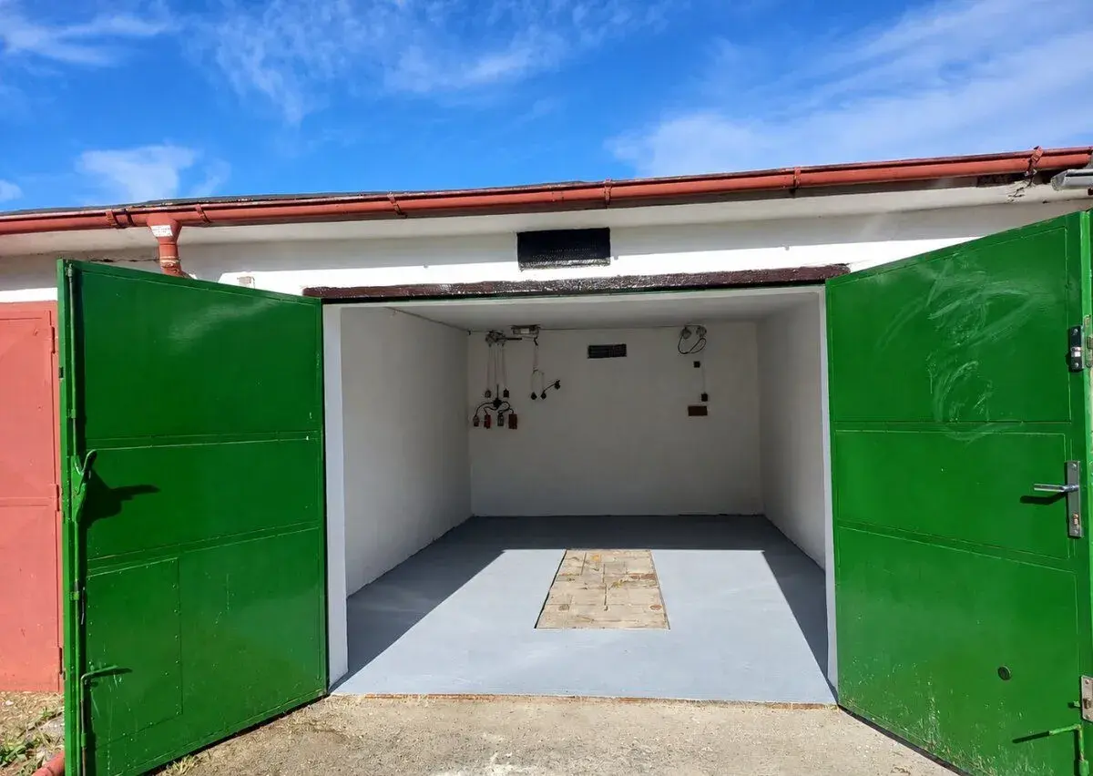 Garáž 23m² Mělník