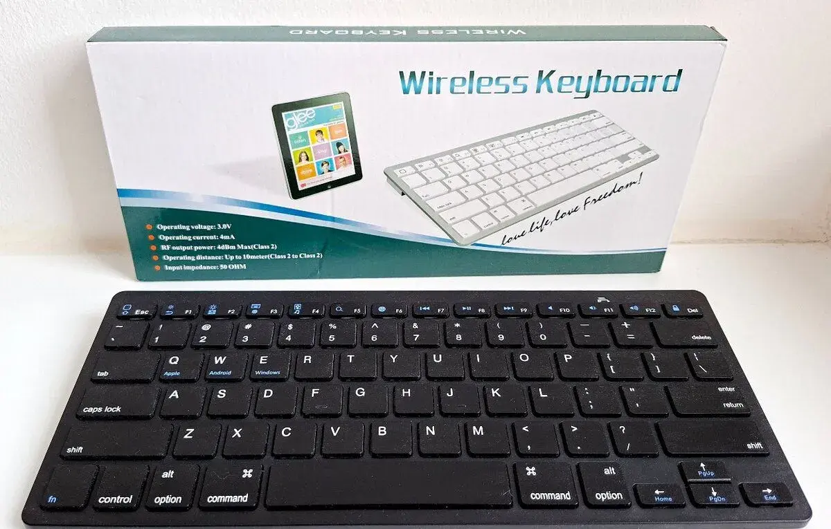 Bezdrátovou klávesnici pro Apple iPad
