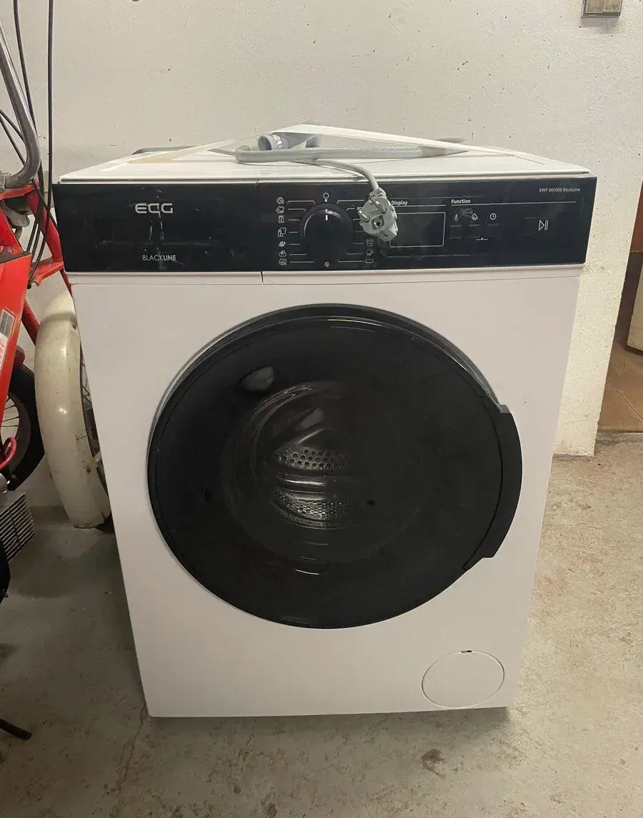 Pračka ECG EWF 601000 BlackLine